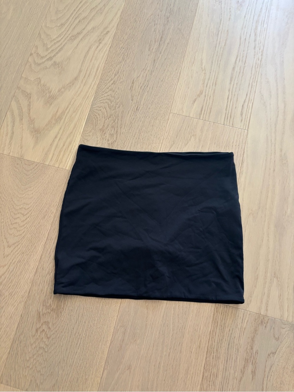 Aritzia Black Mini Skirt - Sleek Stretch Tube style